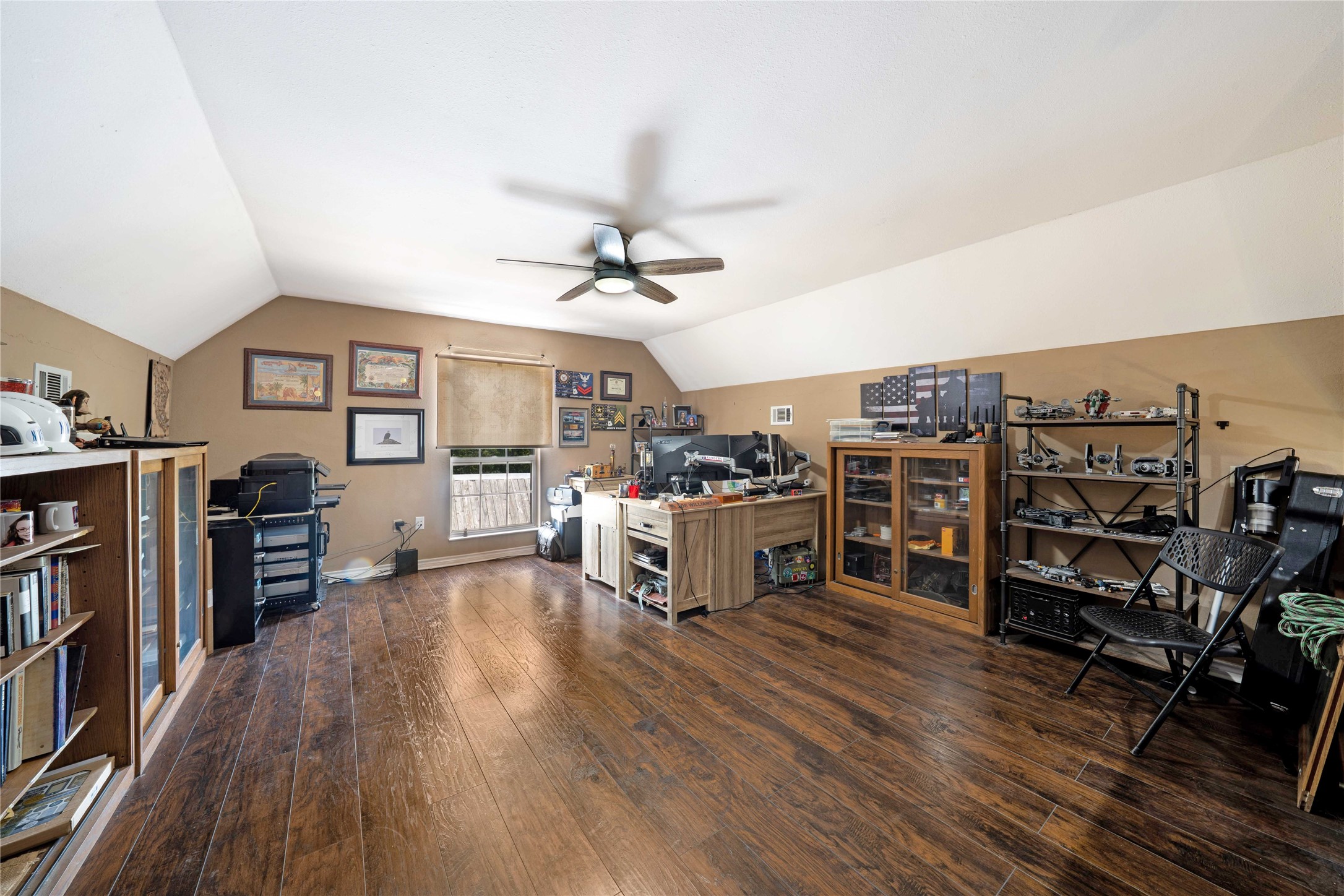 1511 N Walnut Grove Road Midlothian TX 76065
