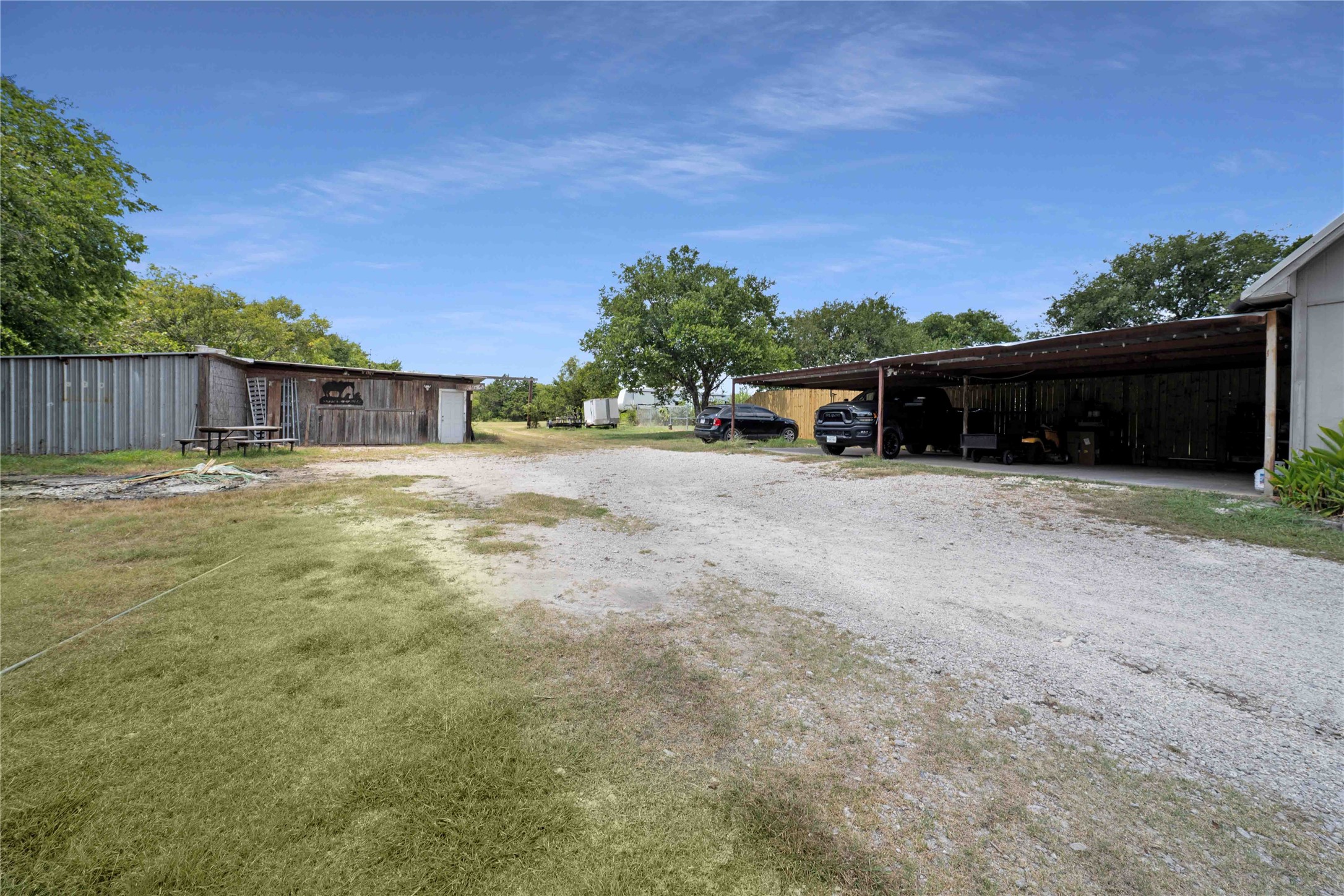 1511 N Walnut Grove Road Midlothian TX 76065