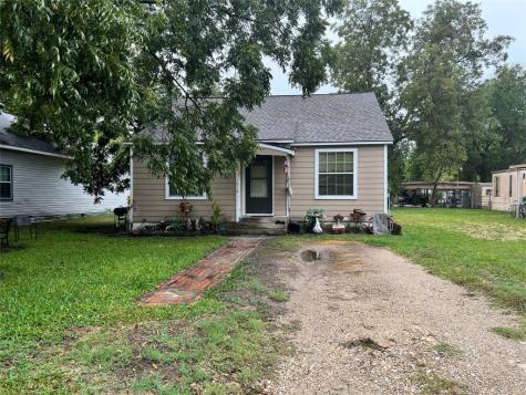 1018 Truelove Street Gainesville TX 76240