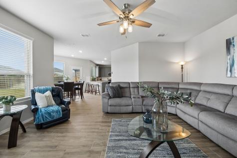 925 Billups Drive Van Alstyne TX 75495