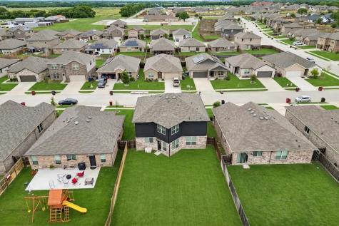 925 Billups Drive Van Alstyne TX 75495