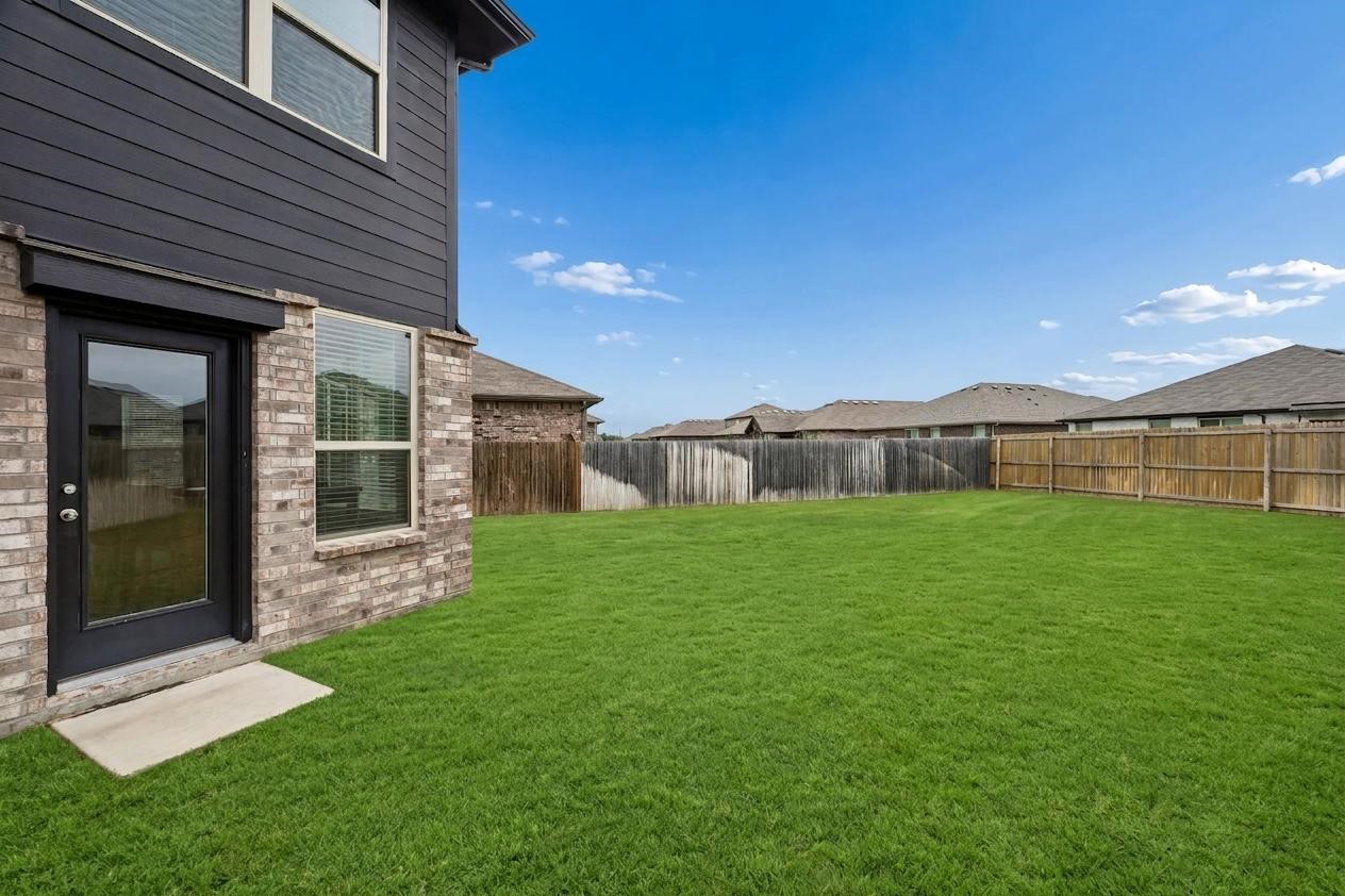 925 Billups Drive Van Alstyne TX 75495