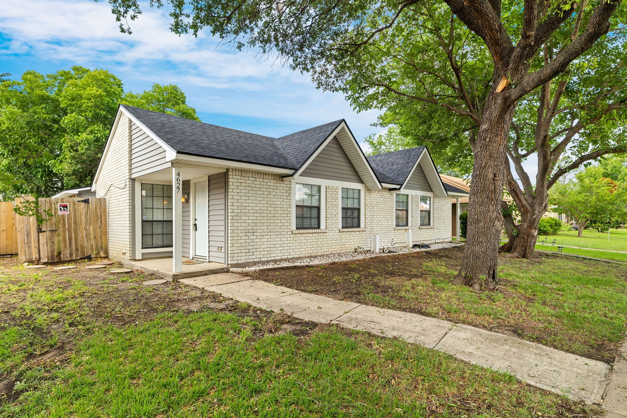 4627 Chapman Street The Colony TX 75056