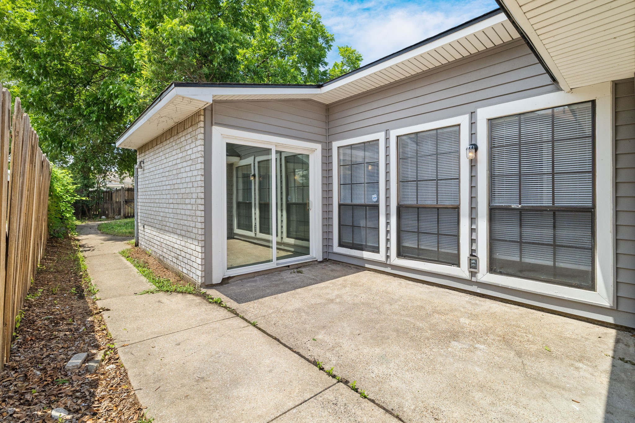 4627 Chapman Street The Colony TX 75056