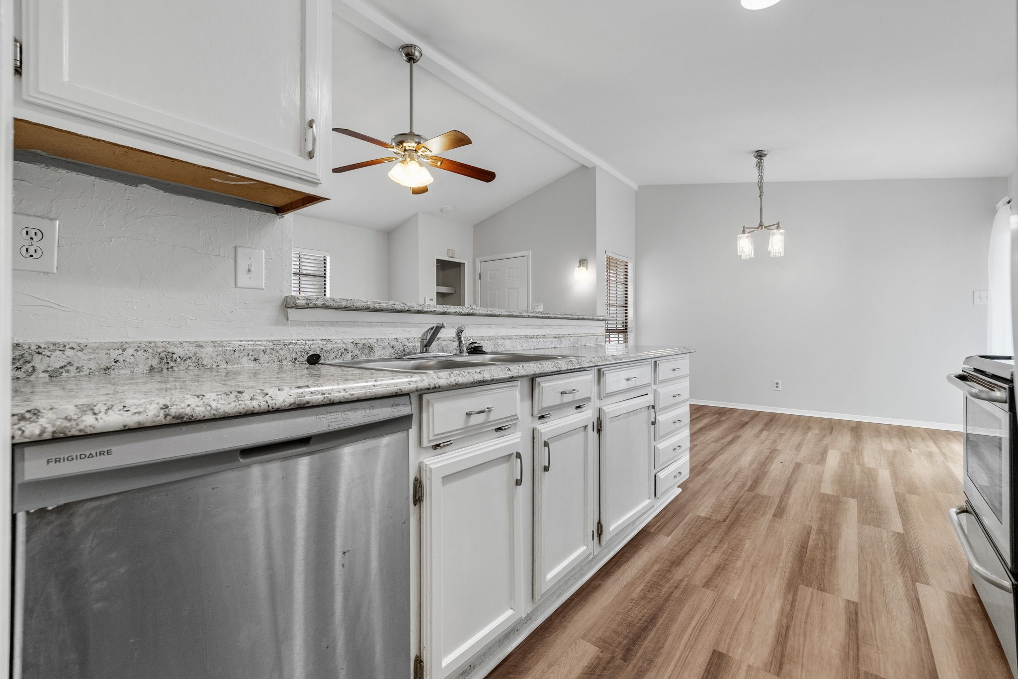 4627 Chapman Street The Colony TX 75056