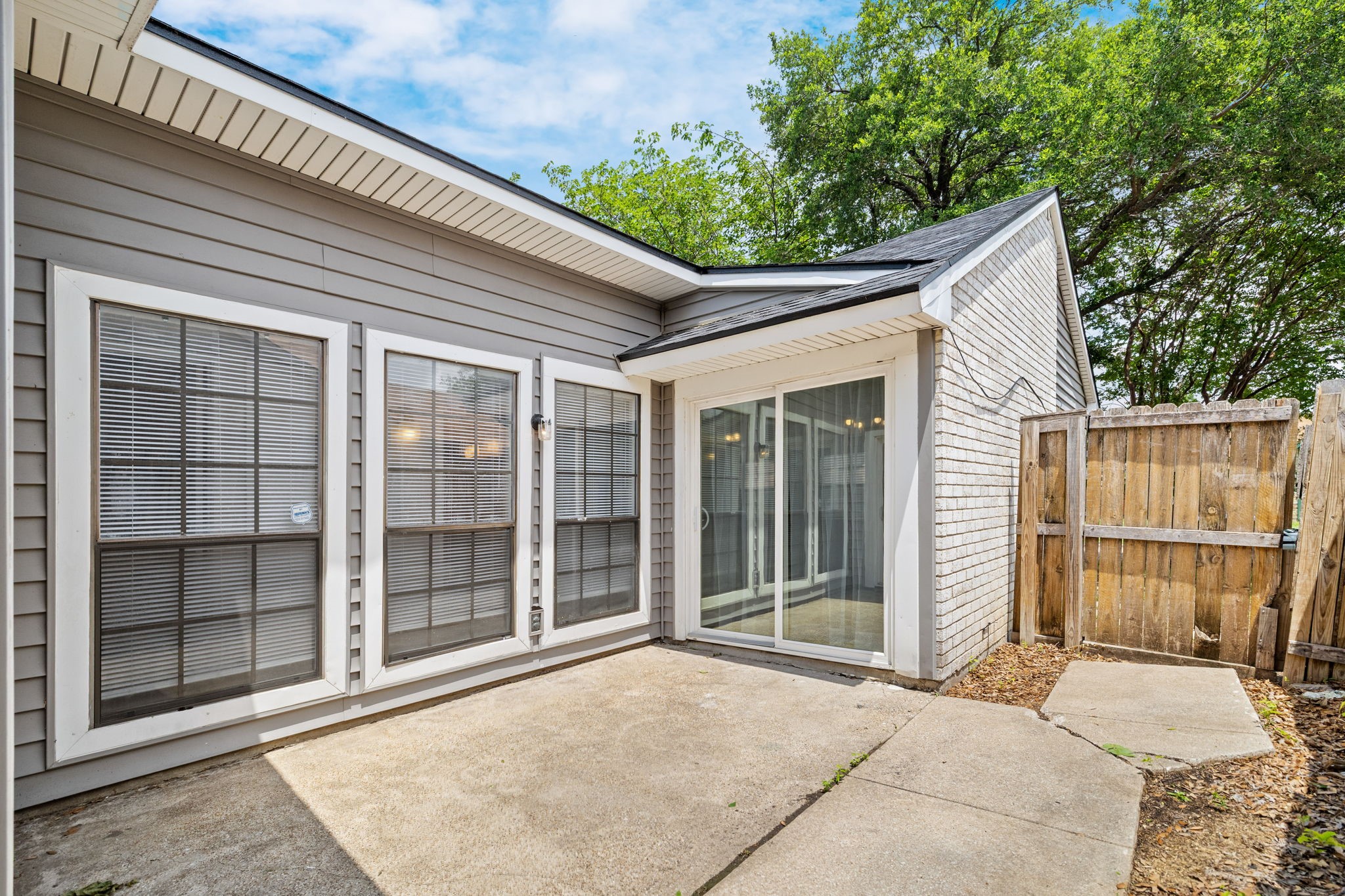 4627 Chapman Street The Colony TX 75056
