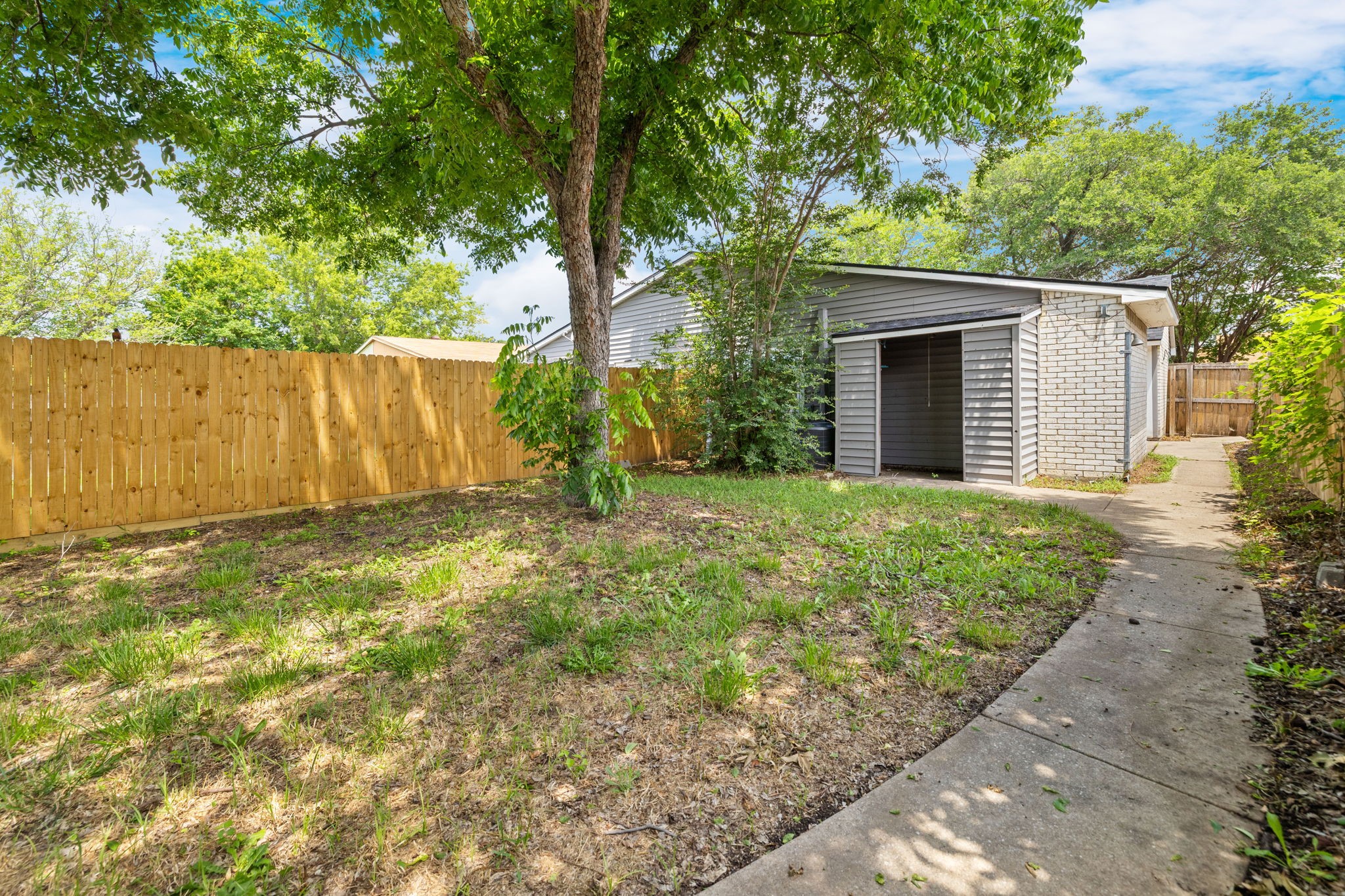 4627 Chapman Street The Colony TX 75056