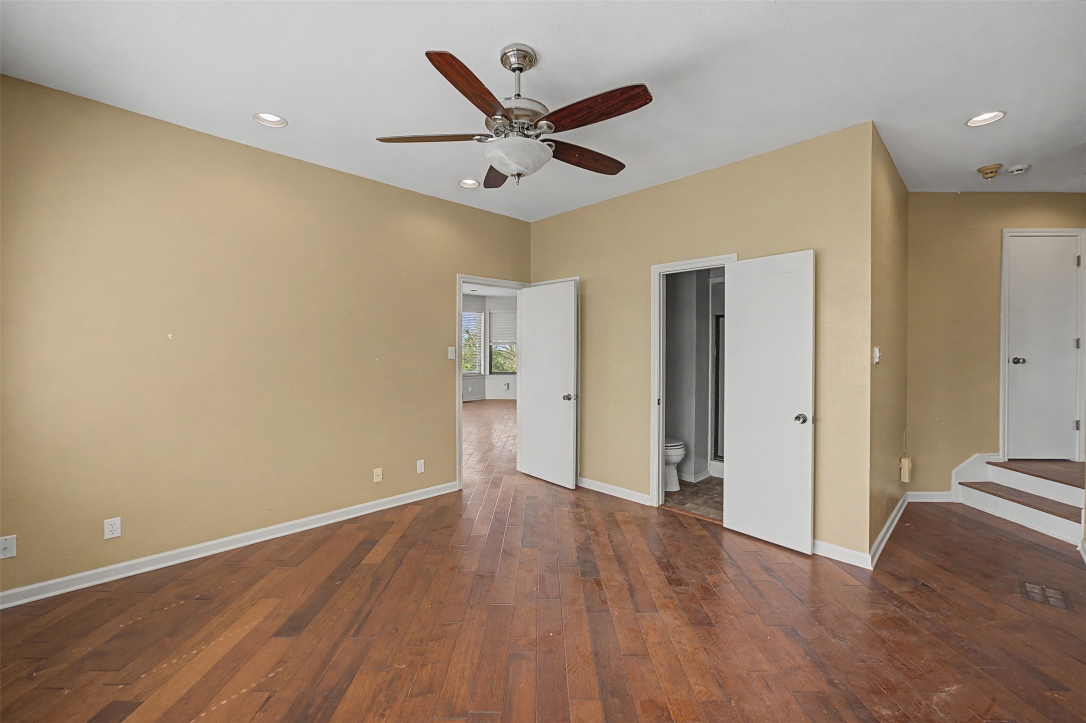 1434 Crownhill Drive Arlington TX 76012