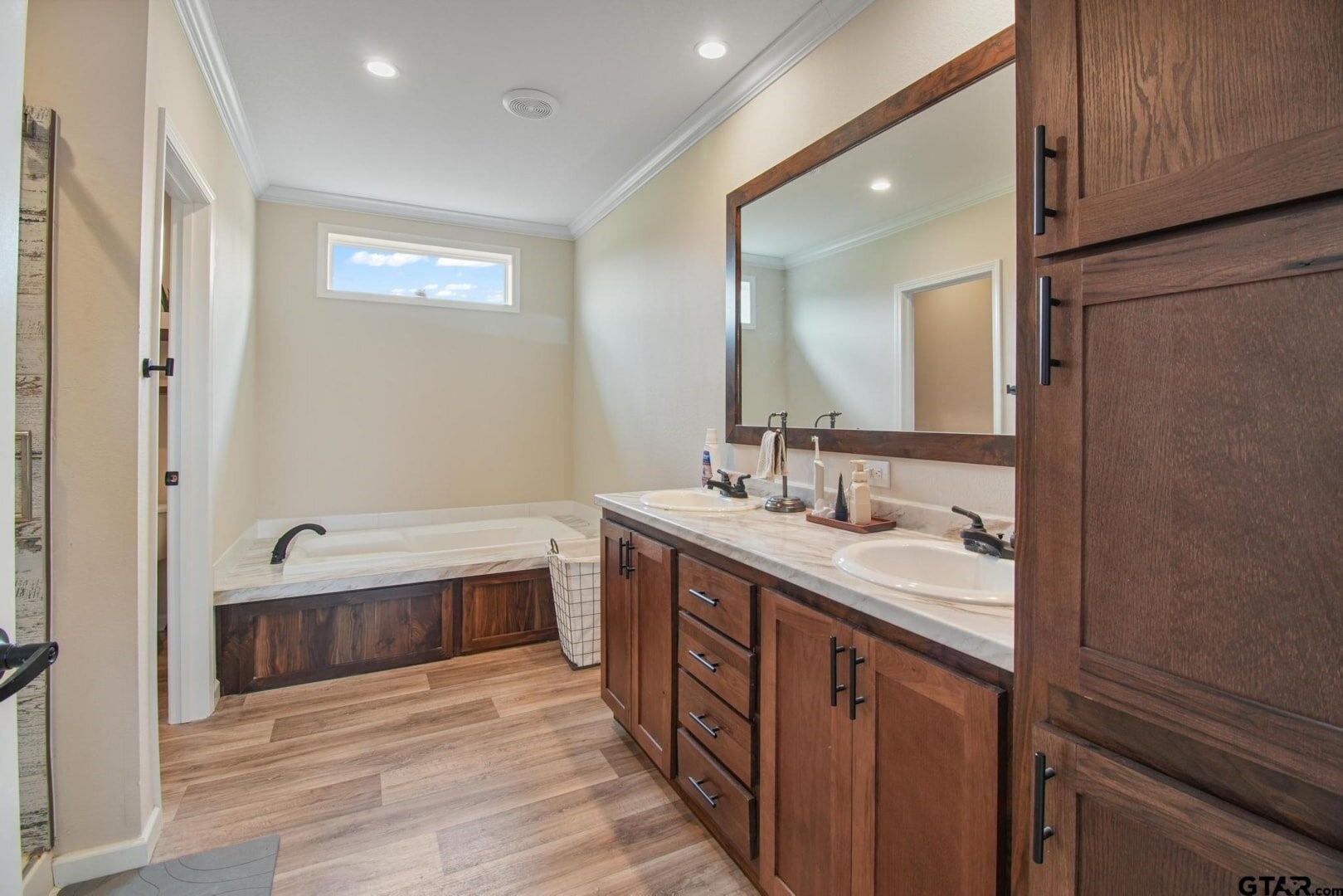11074 W 64 Highway Overton TX 75684