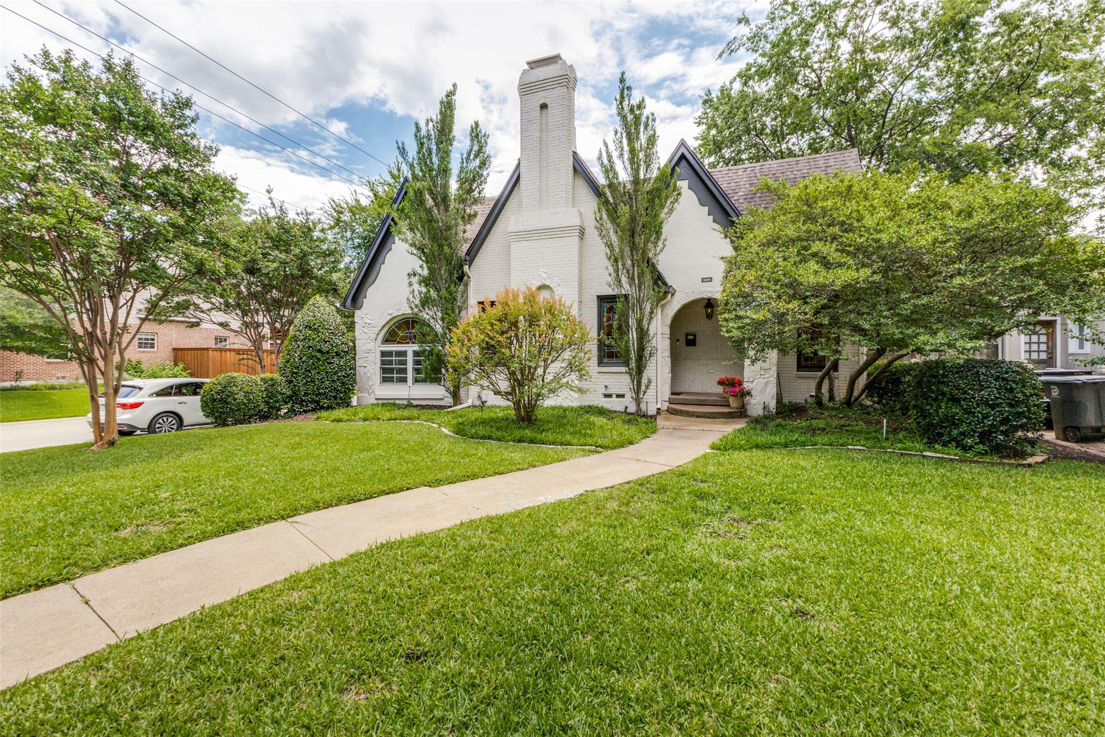 5946 Mercedes Avenue Dallas TX 75206