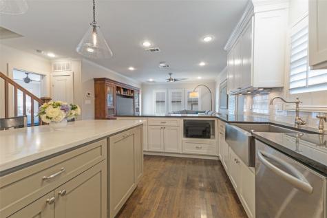 5946 Mercedes Avenue Dallas TX 75206