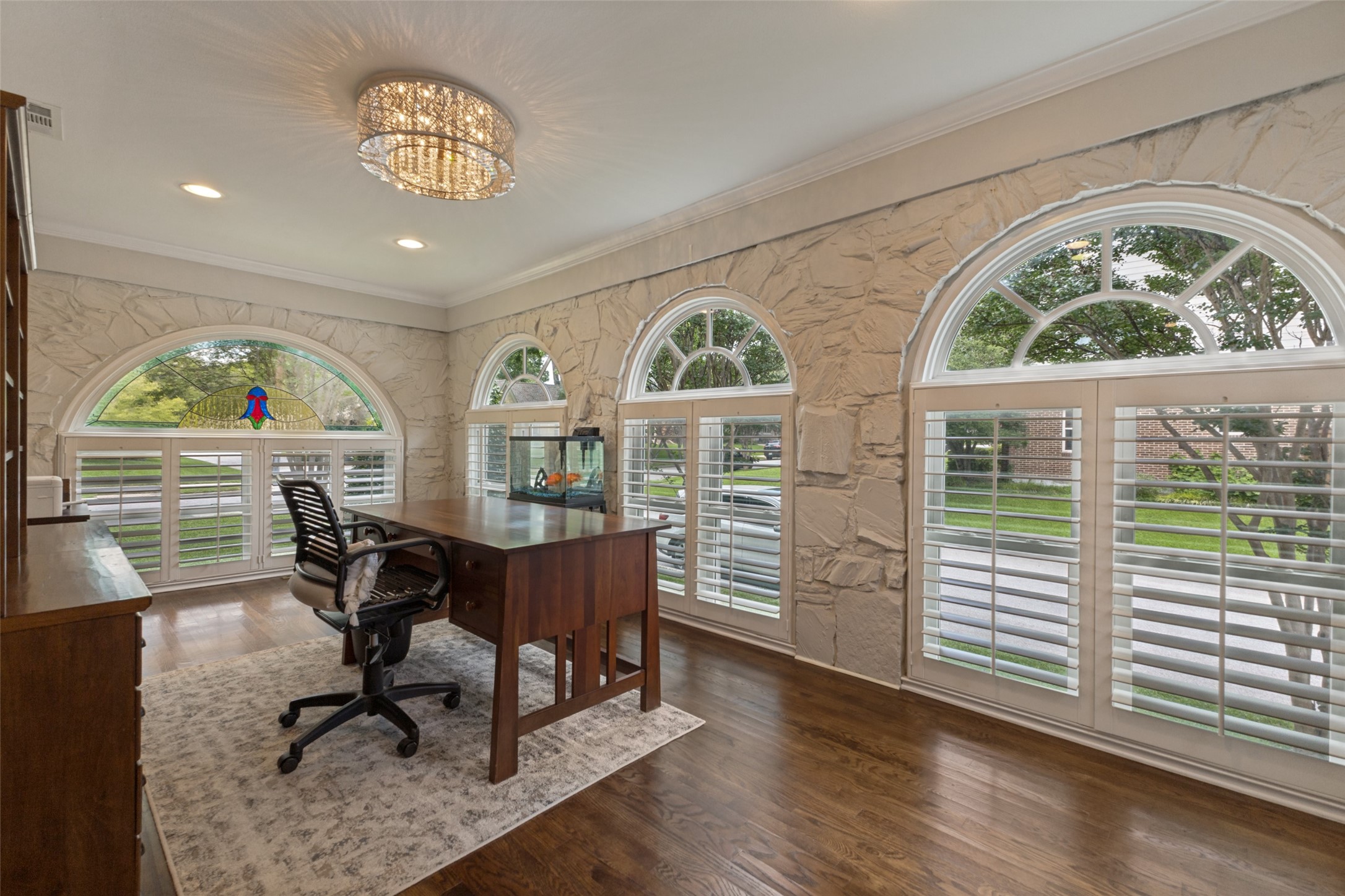 5946 Mercedes Avenue Dallas TX 75206