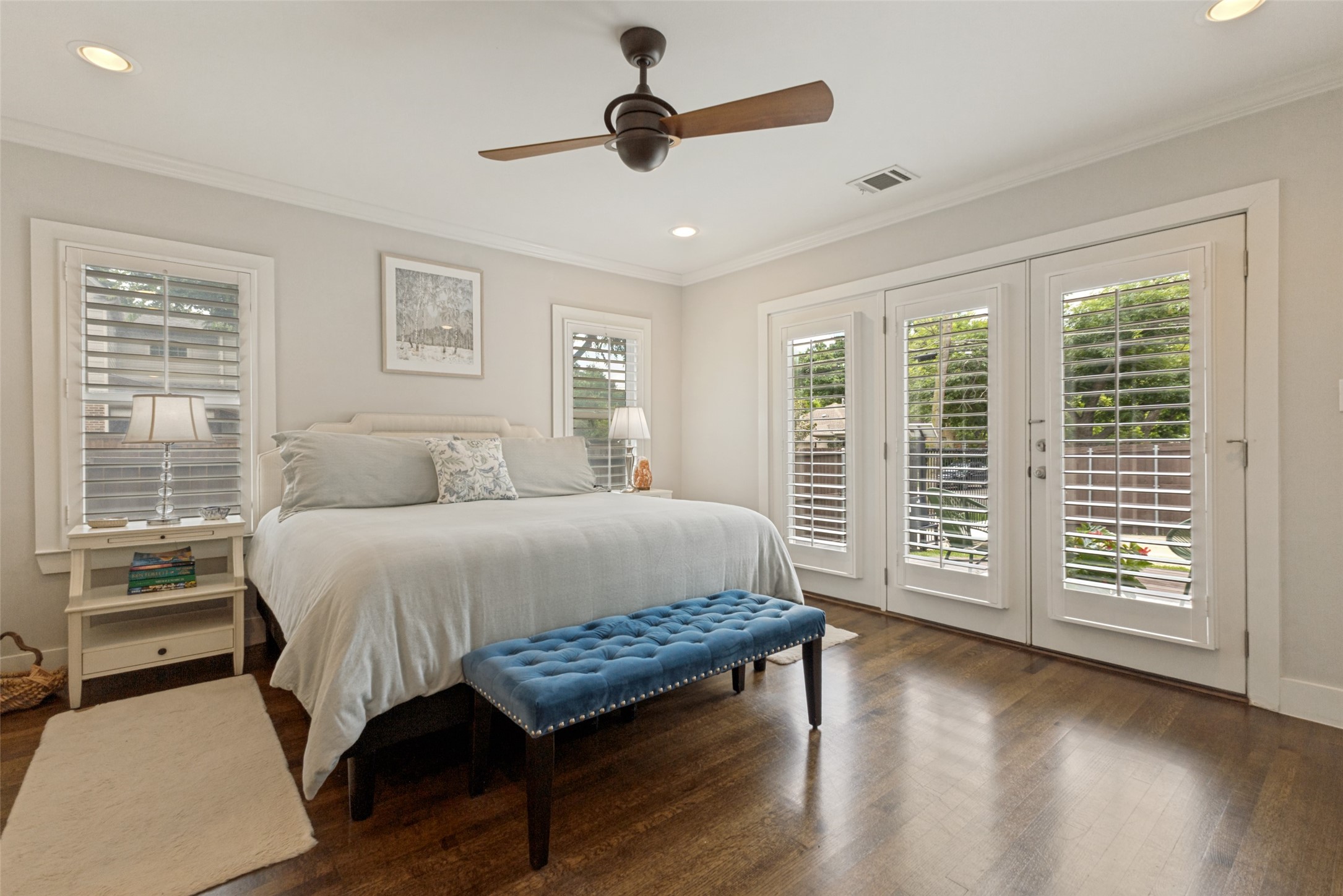 5946 Mercedes Avenue Dallas TX 75206