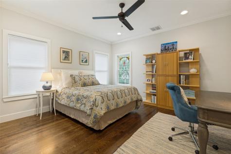 5946 Mercedes Avenue Dallas TX 75206