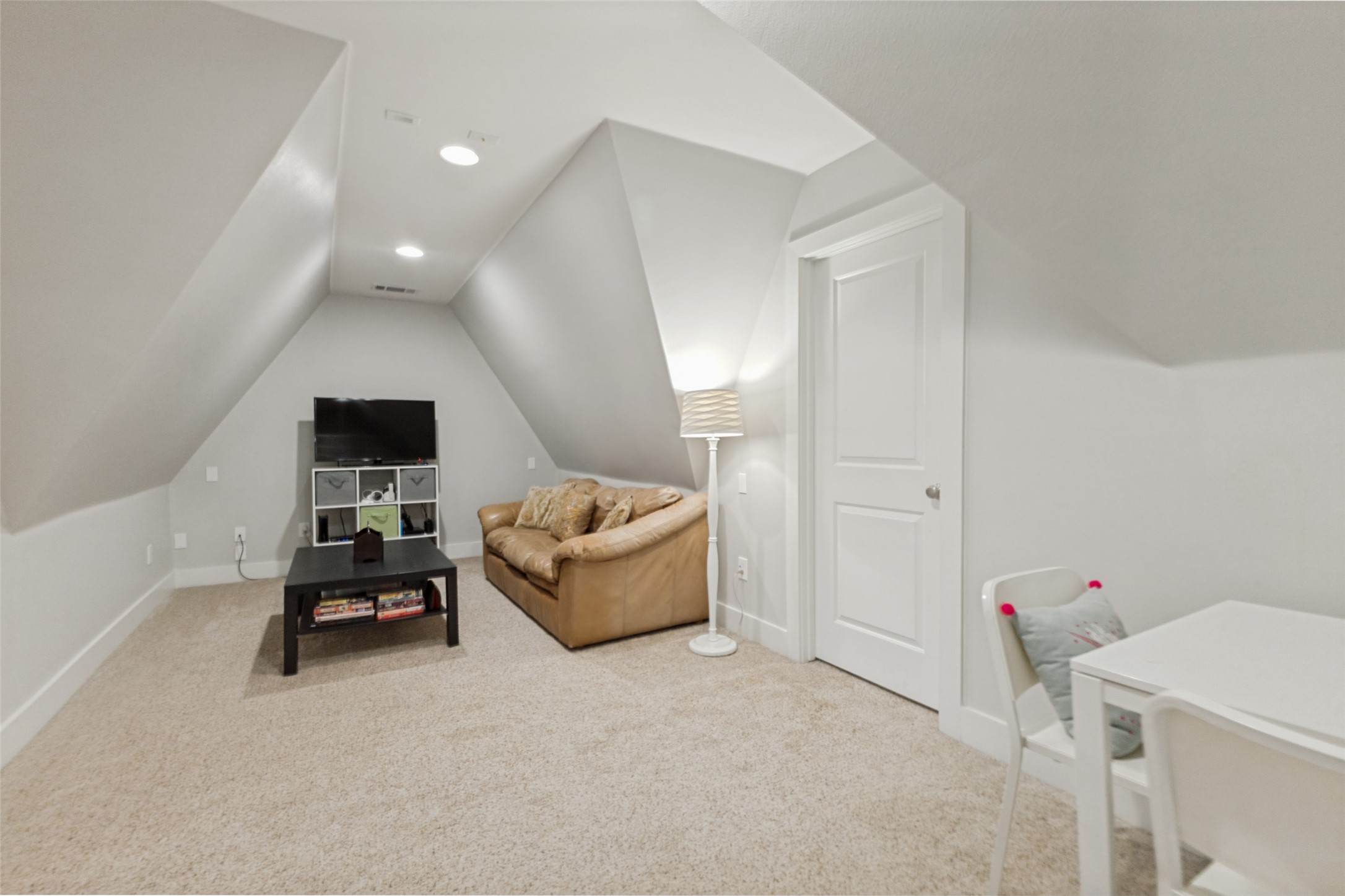 5946 Mercedes Avenue Dallas TX 75206