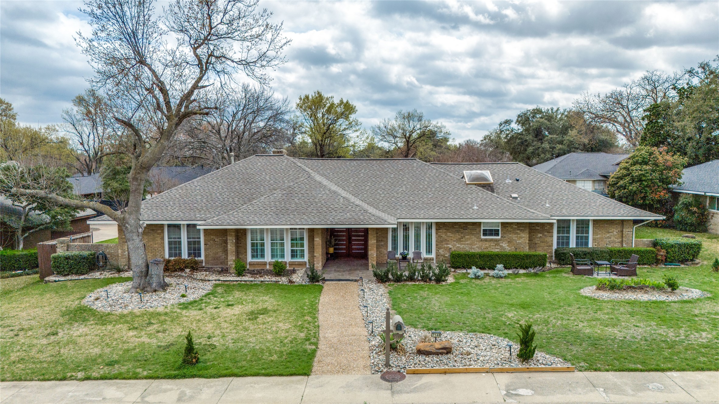 7148 Roundrock Road Dallas TX 75248
