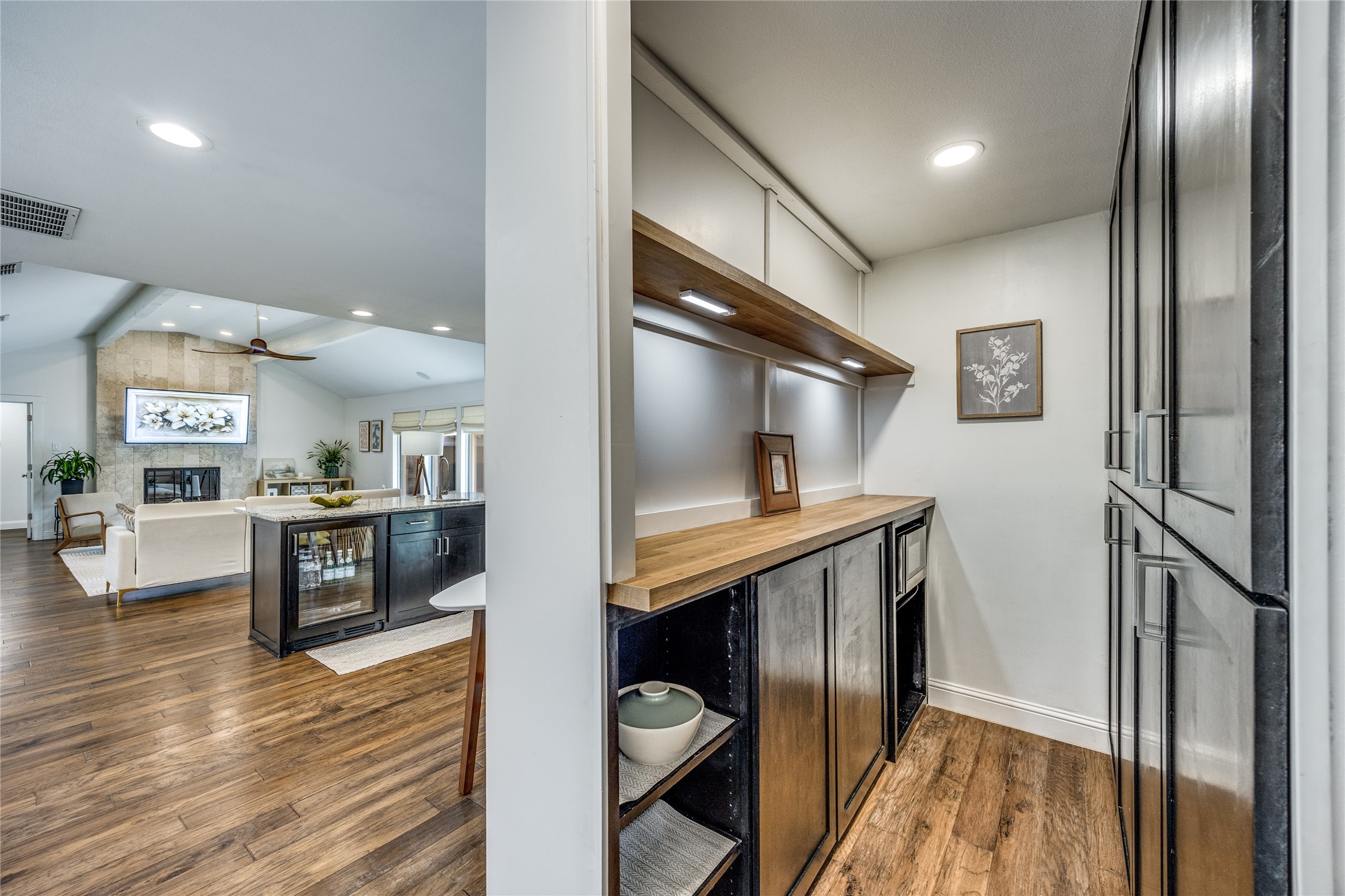 7148 Roundrock Road Dallas TX 75248