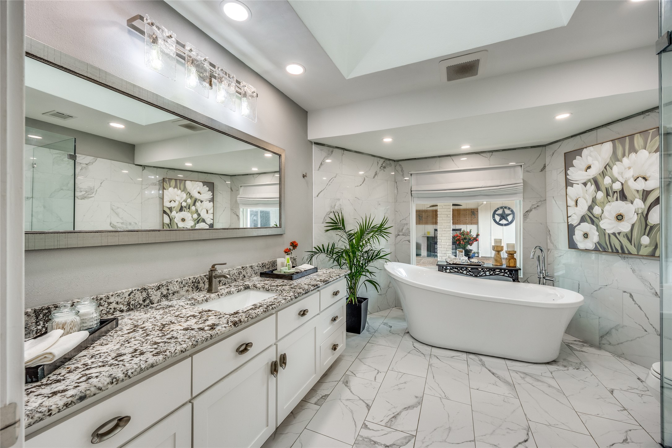 7148 Roundrock Road Dallas TX 75248