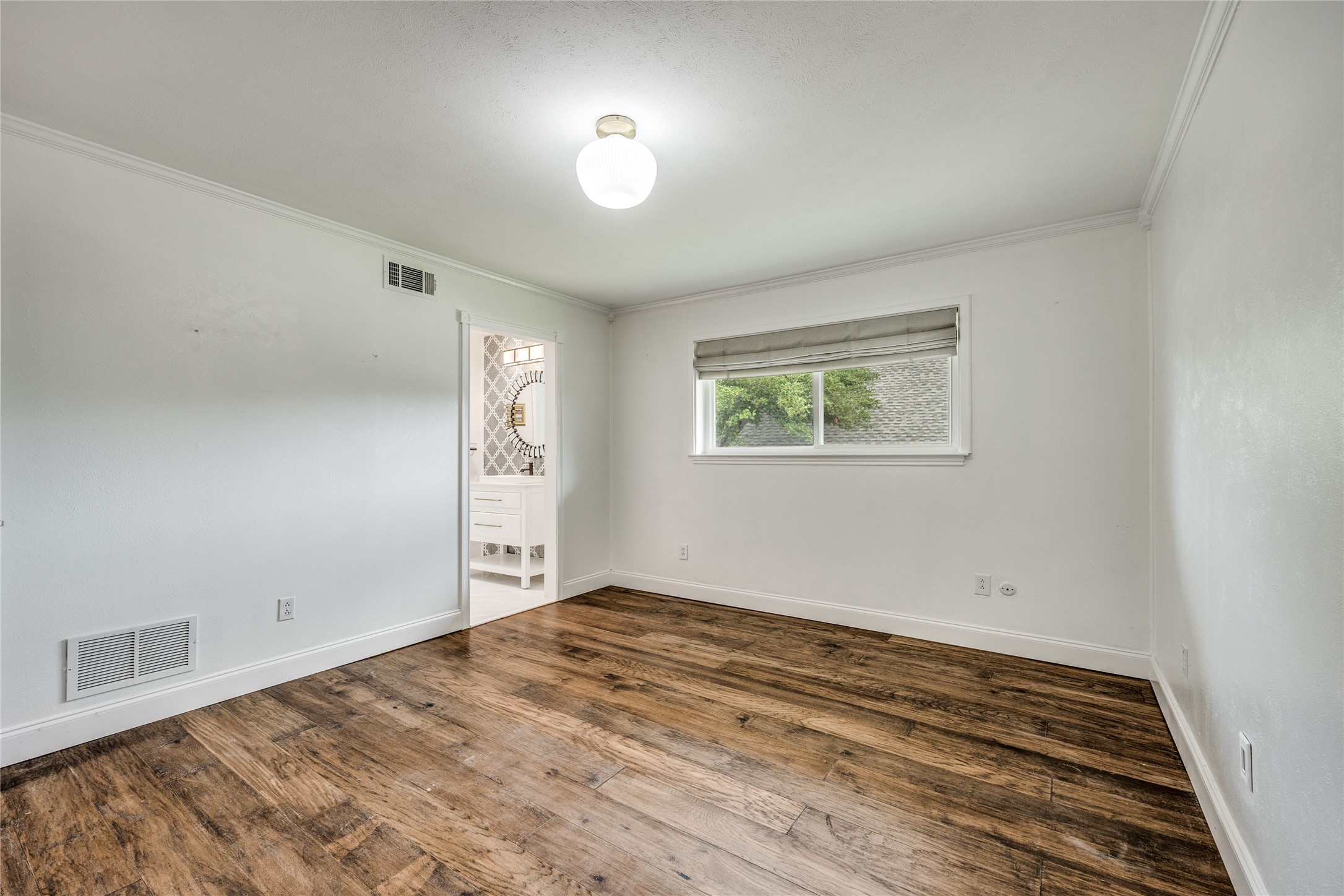 7148 Roundrock Road Dallas TX 75248