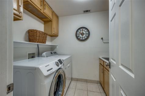 7148 Roundrock Road Dallas TX 75248
