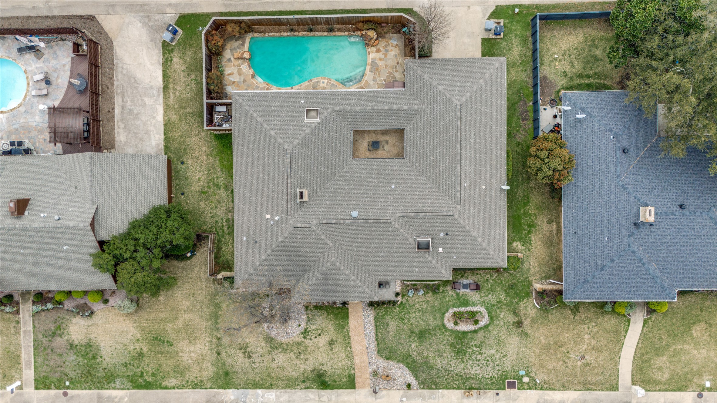 7148 Roundrock Road Dallas TX 75248