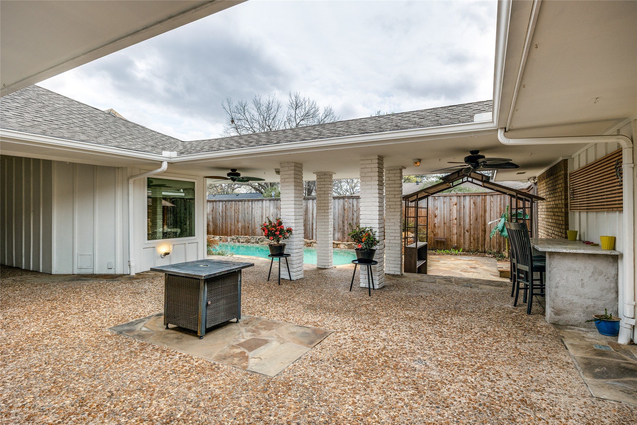 7148 Roundrock Road Dallas TX 75248