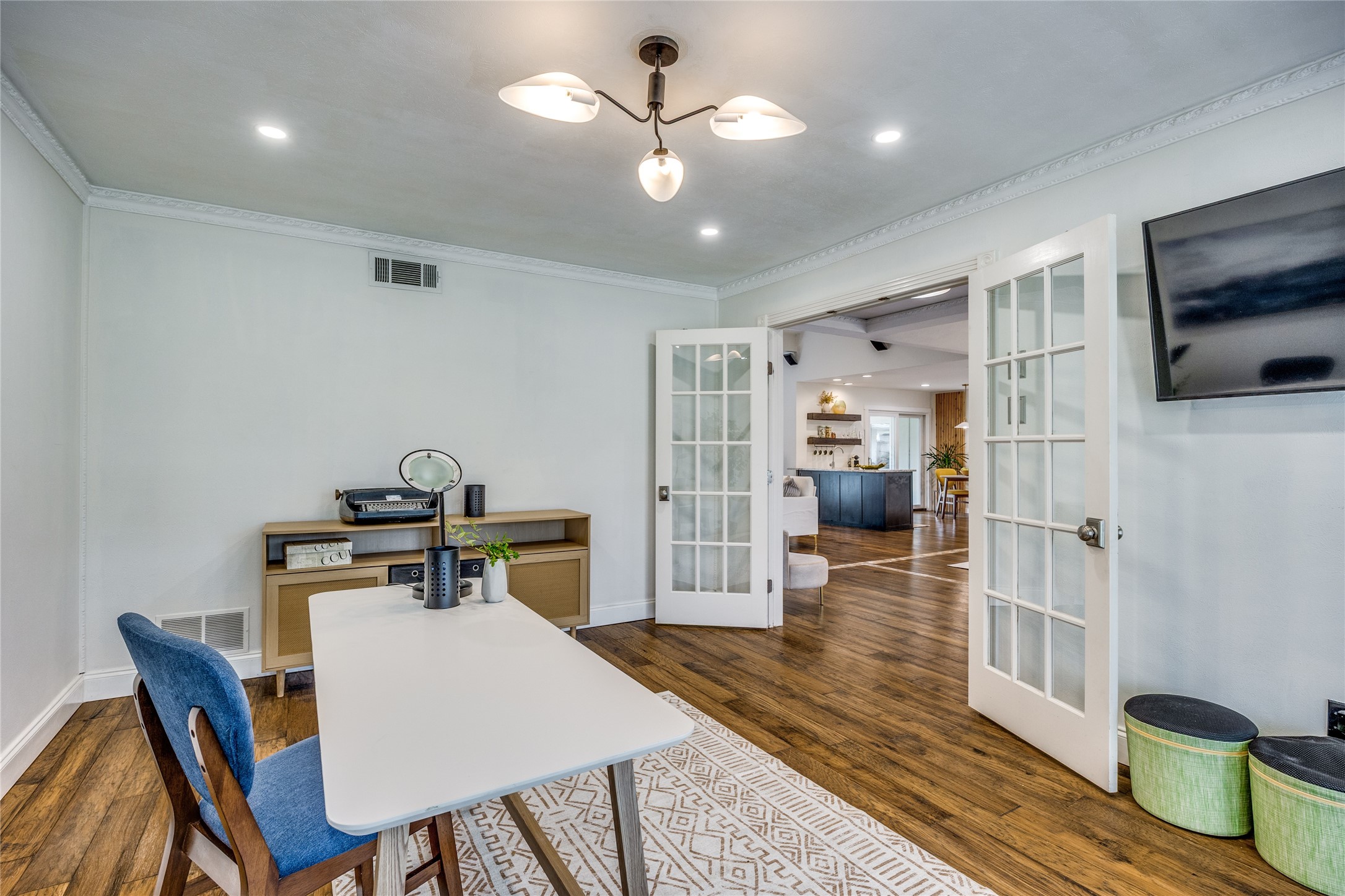 7148 Roundrock Road Dallas TX 75248