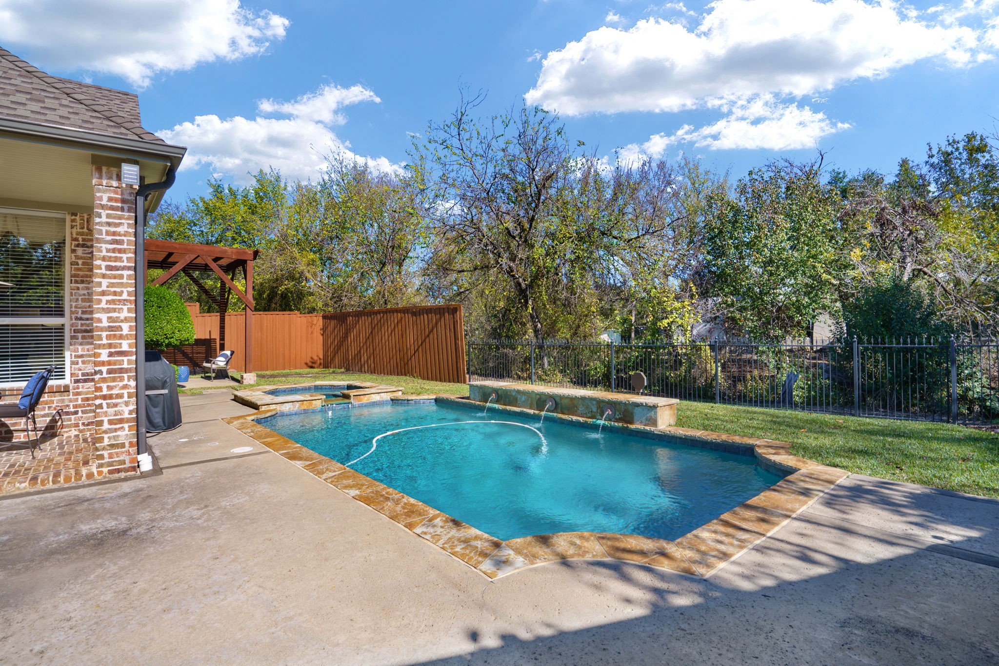 6724 Frankford Road Dallas TX 75252