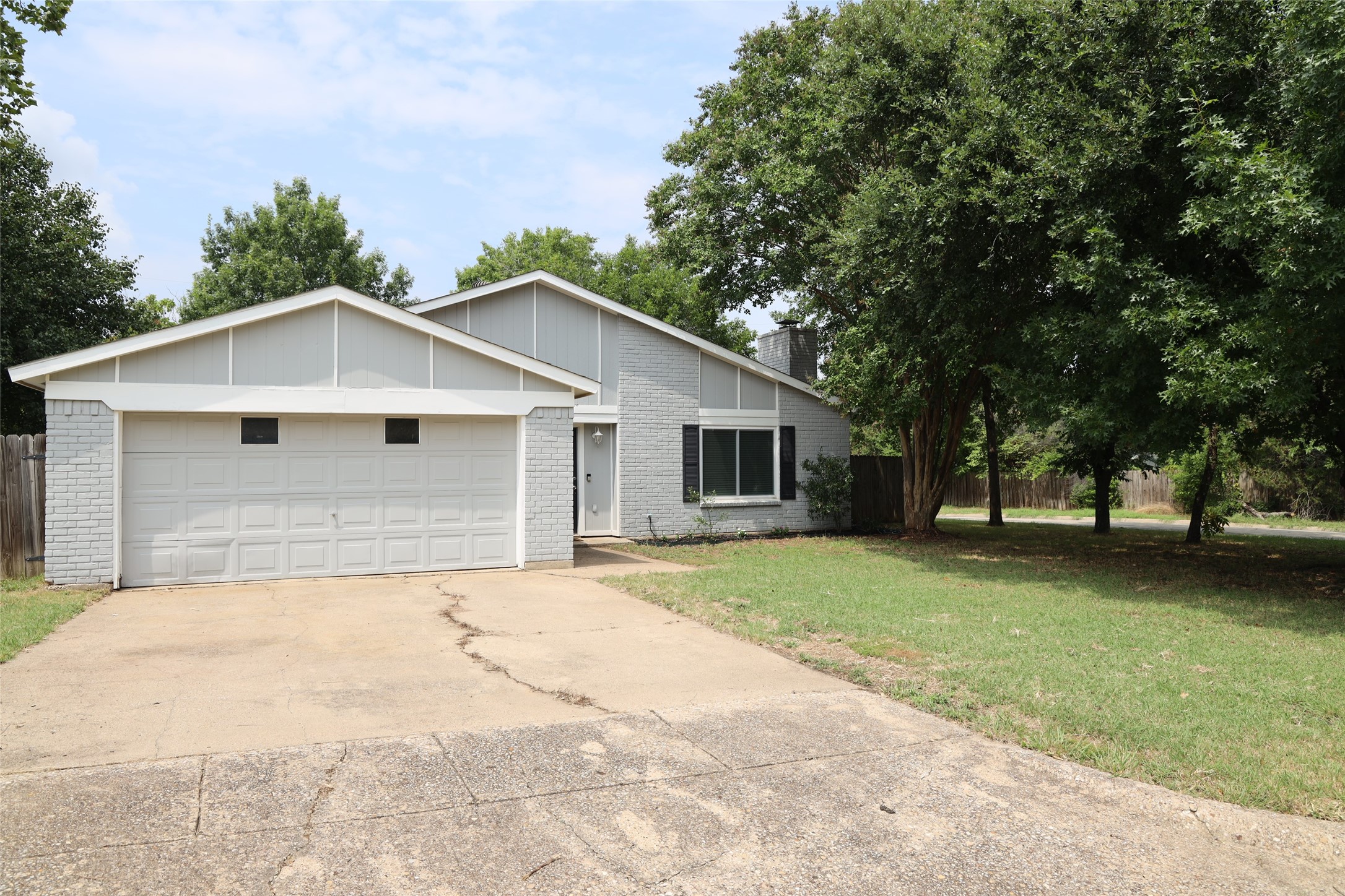 401 Royal Field Drive Arlington TX 76011