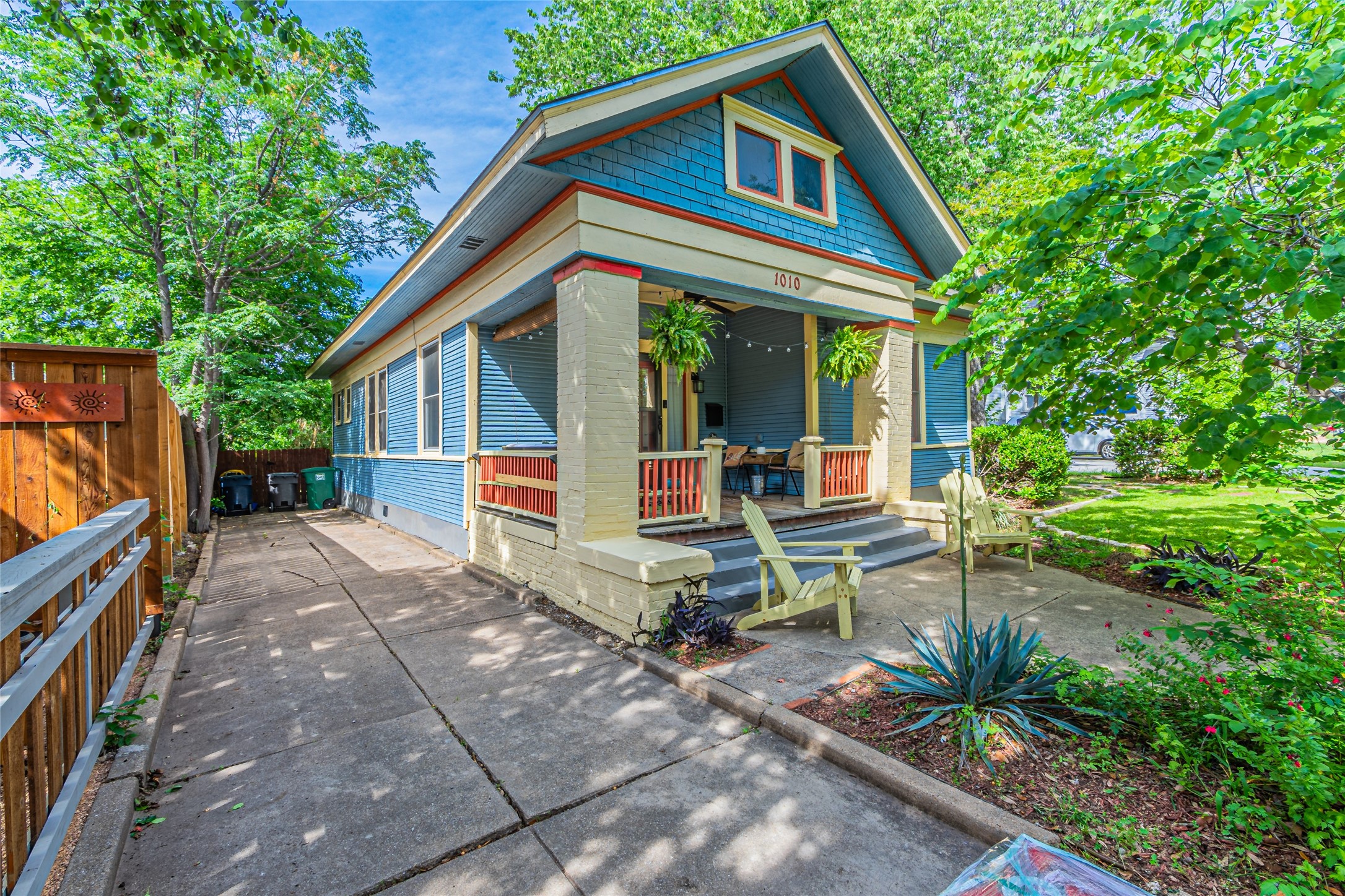 1010 Hawthorne Avenue Fort Worth TX 76110