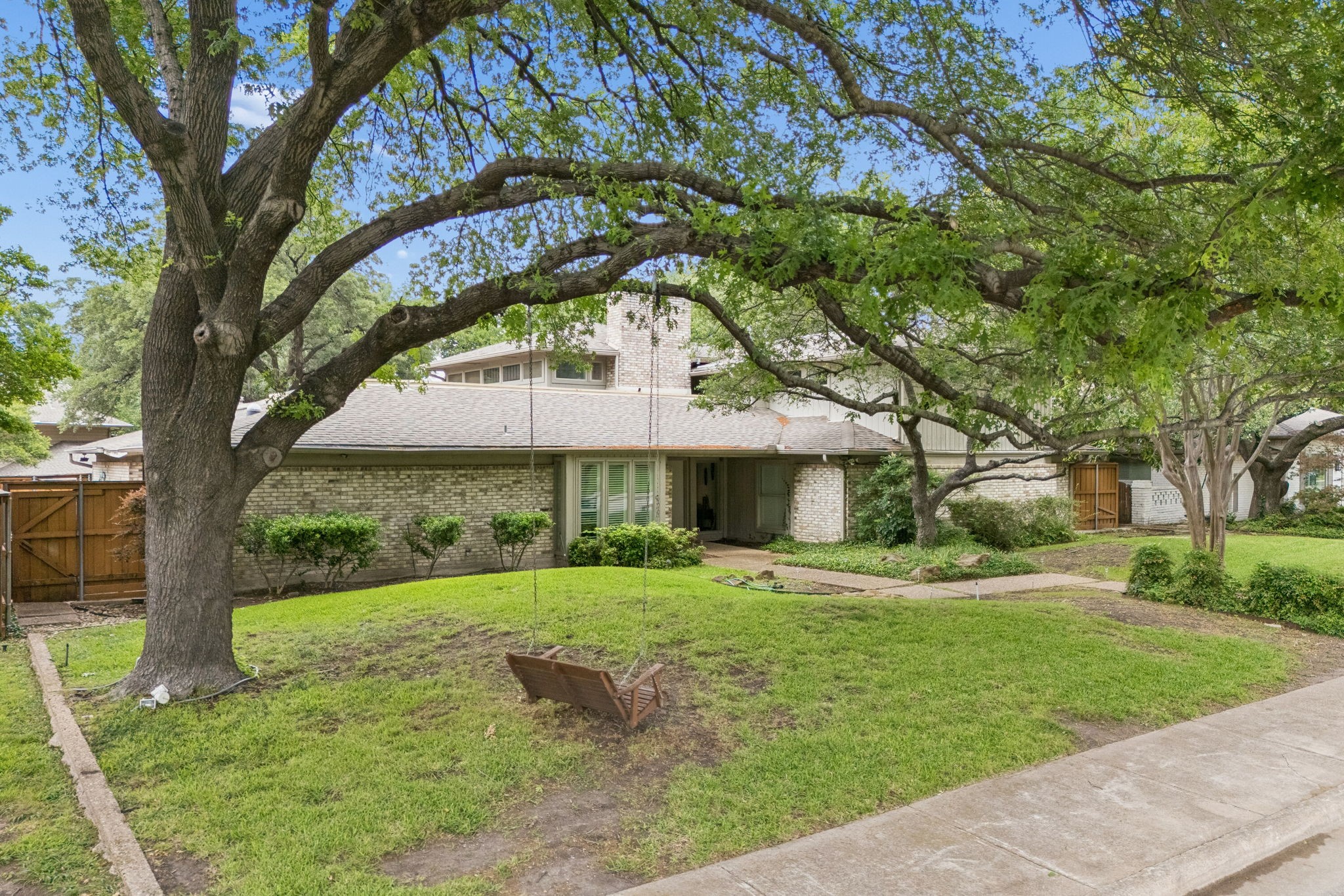 6725 Caulfield Drive Dallas TX 75248