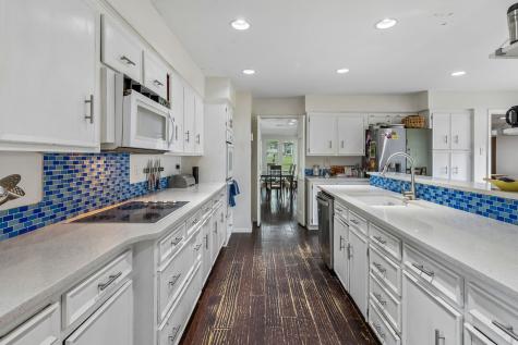 6725 Caulfield Drive Dallas TX 75248