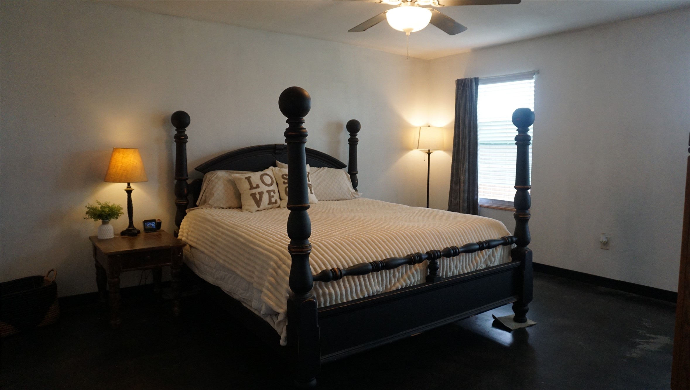 1410 Rs County Road 1235 Point TX 75472