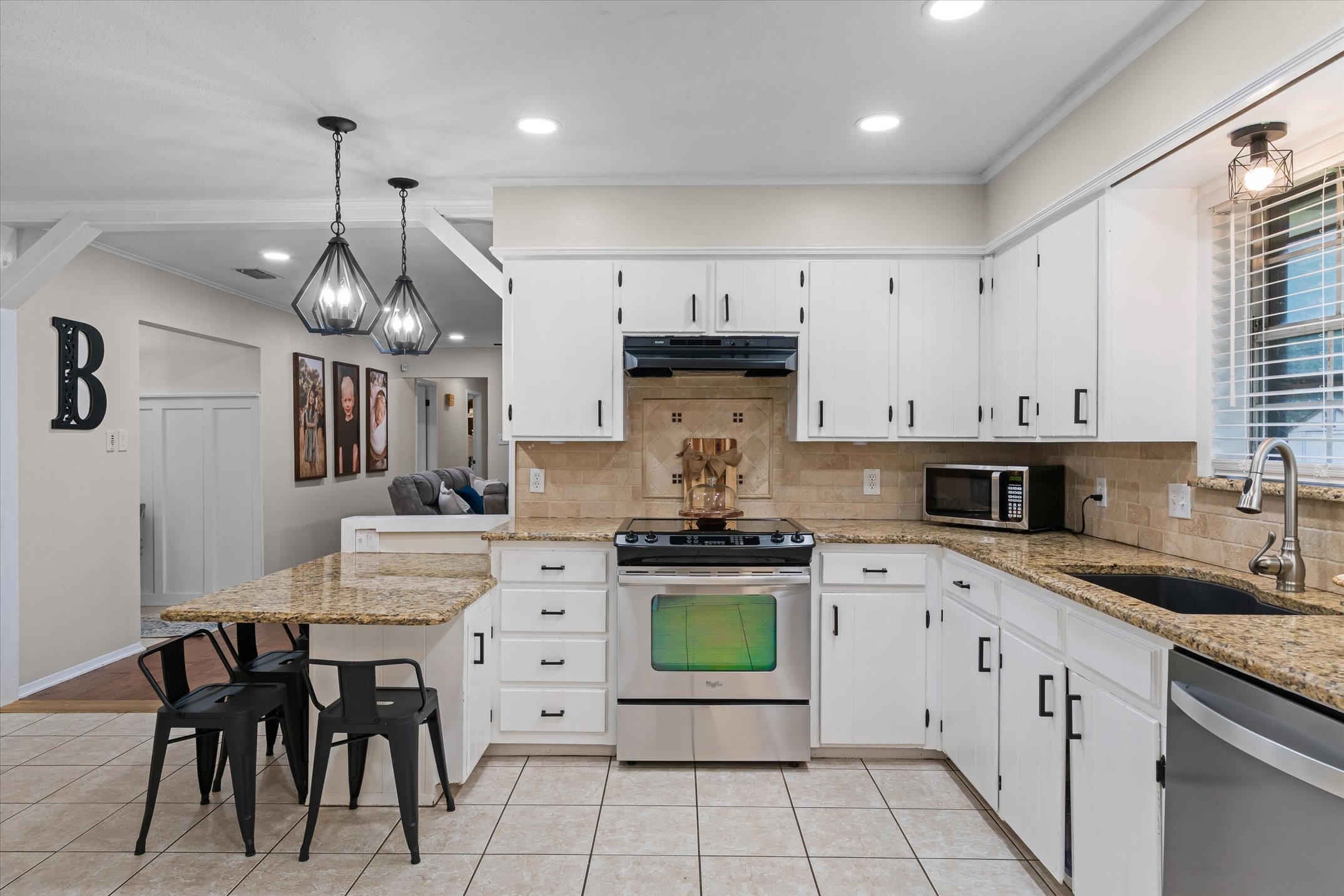 2203 Woodbine Drive Gladewater TX 75647