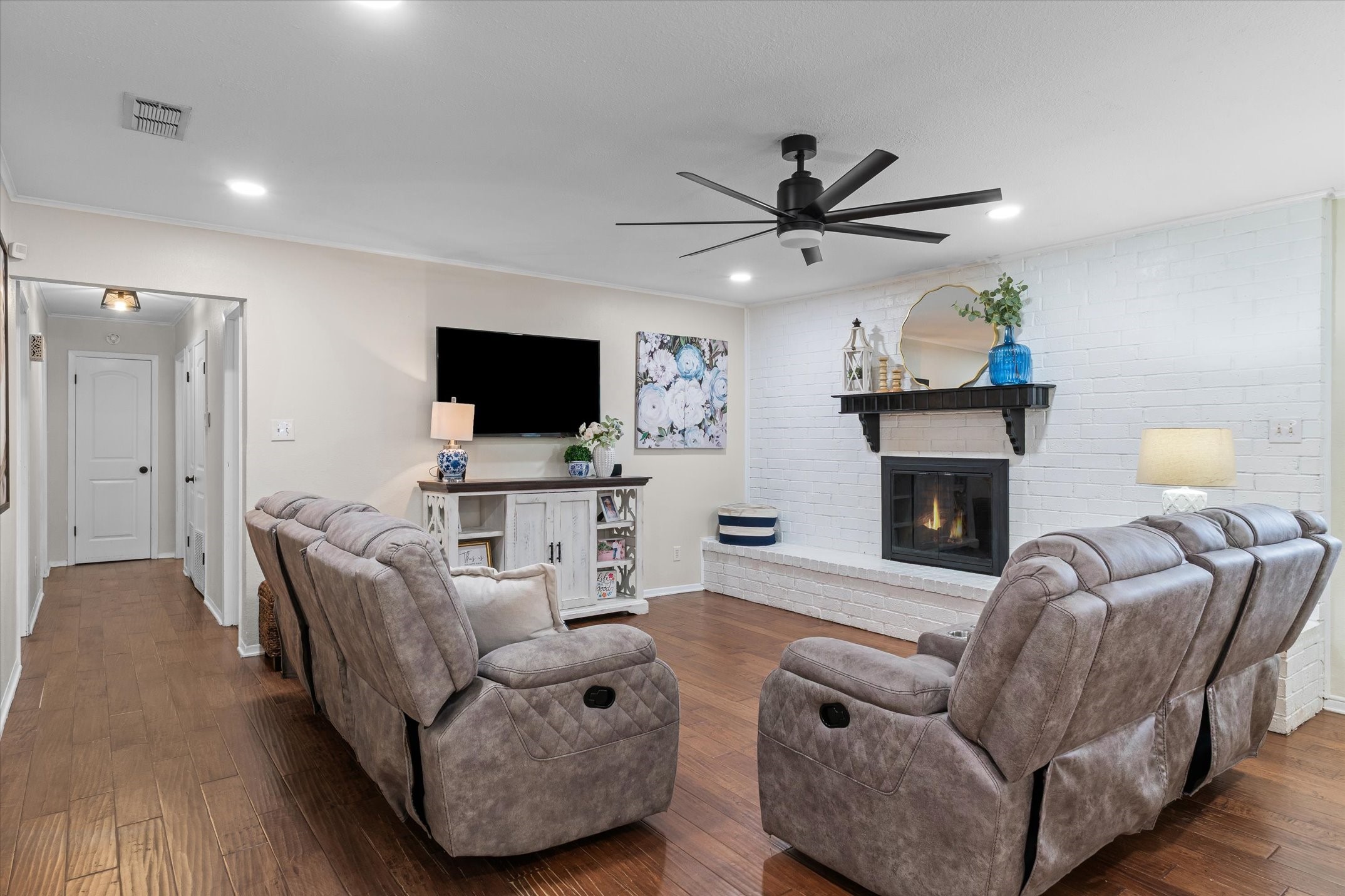2203 Woodbine Drive Gladewater TX 75647