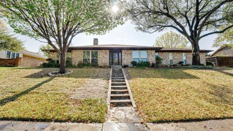 1414 Carriage Lane Garland TX 75043