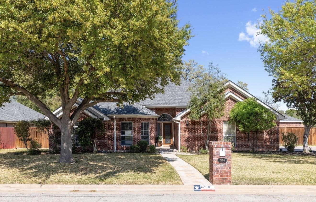 2709 Grey Fox Trail Brownwood TX 76801