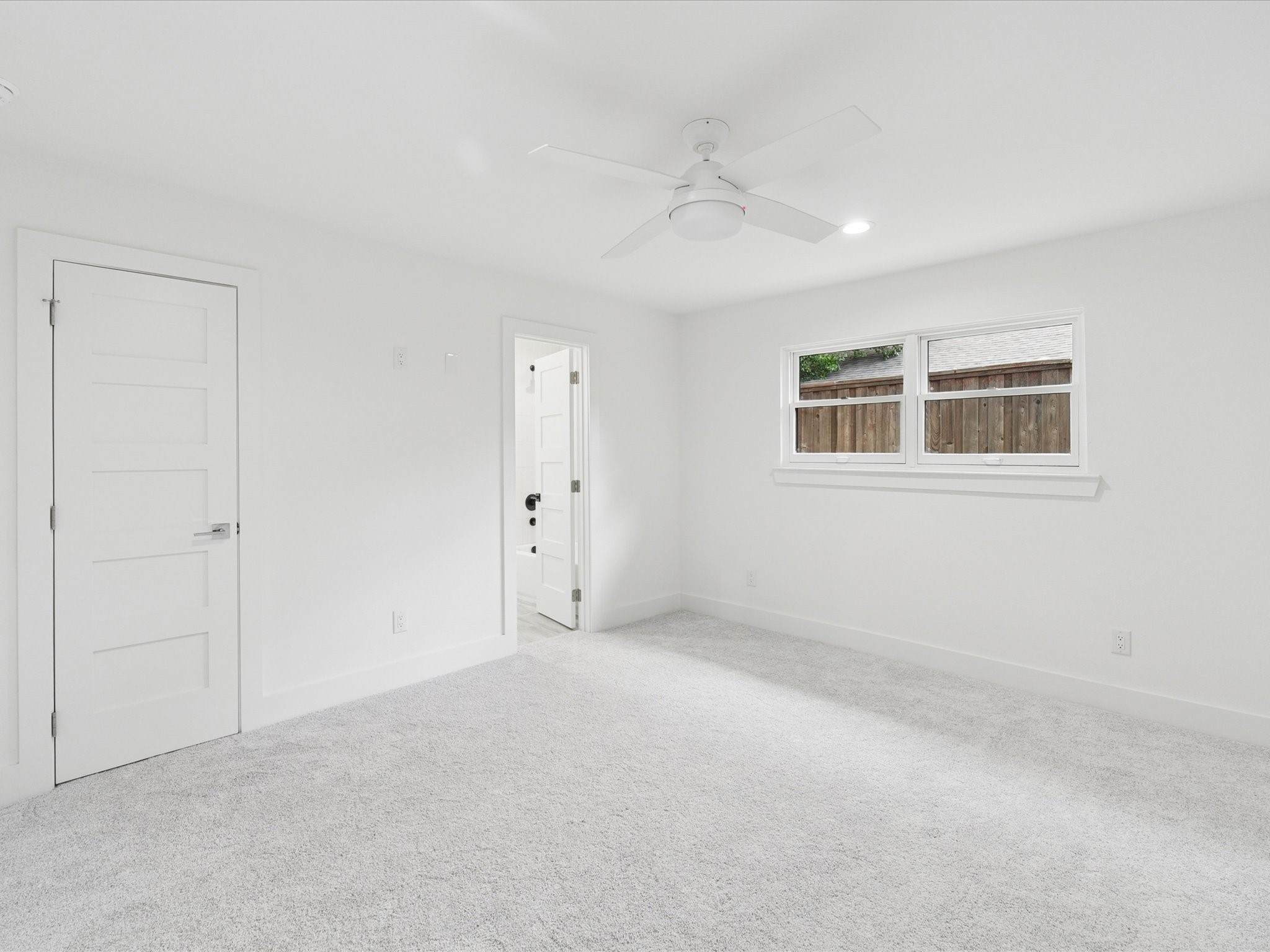 7124 Meadow Road Dallas TX 75230