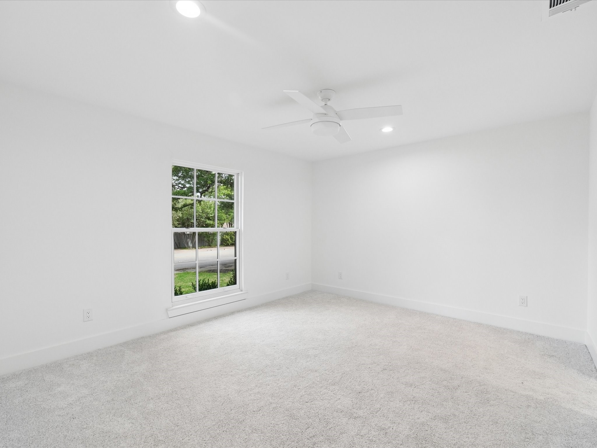 7124 Meadow Road Dallas TX 75230