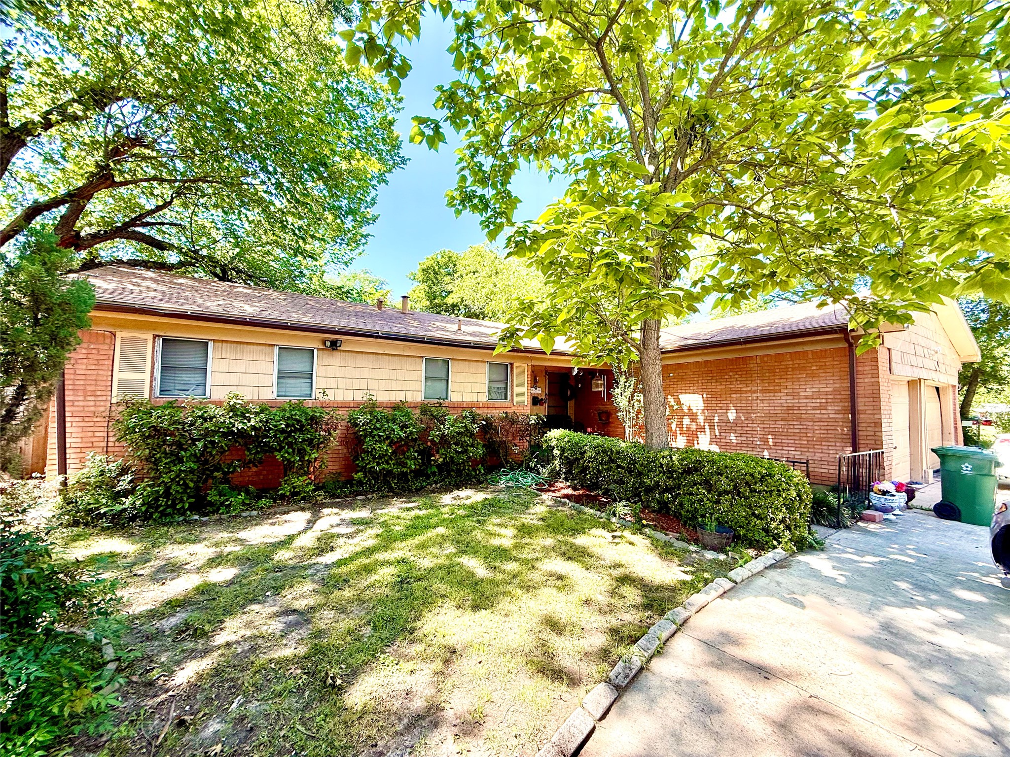 3735 N Hills Drive North Richland Hills TX 76117