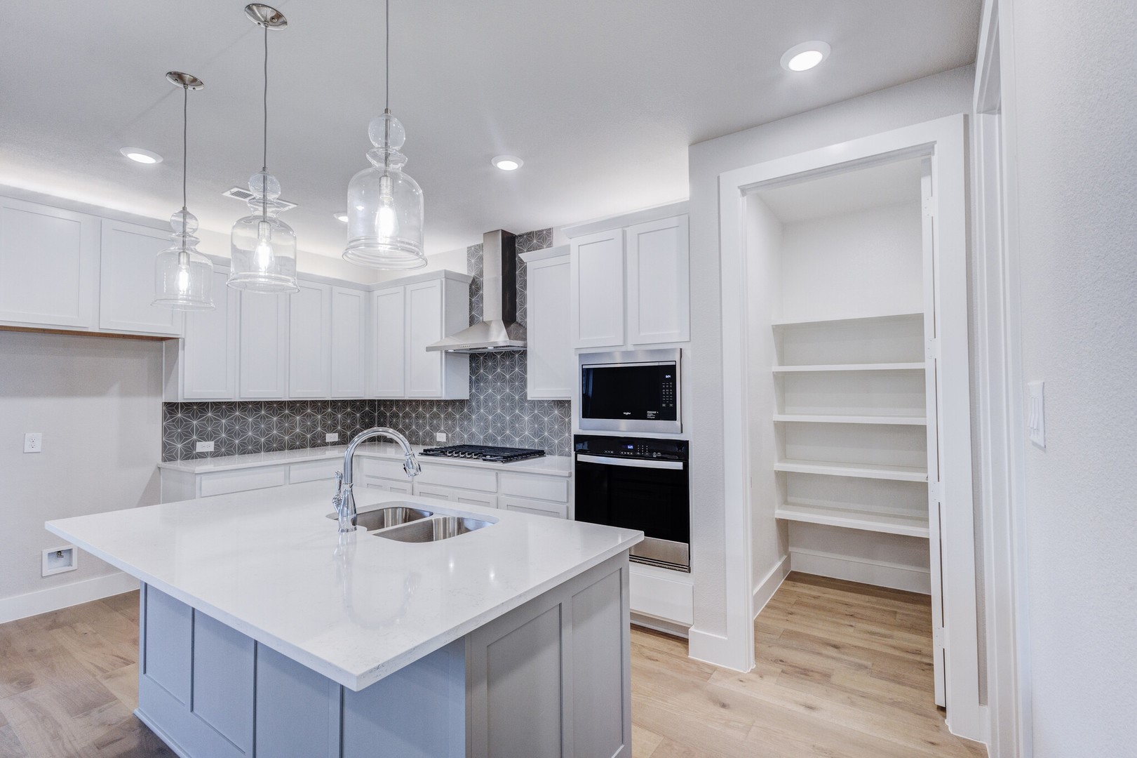 2912 Weslyan Oak Street Bedford TX 76021