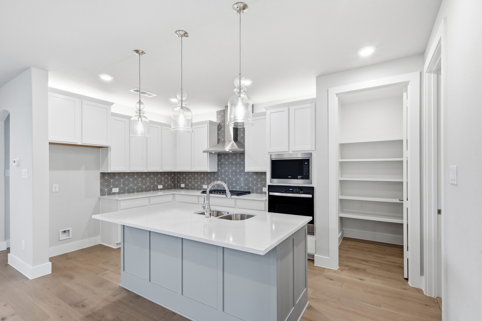 2912 Weslyan Oak Street Bedford TX 76021