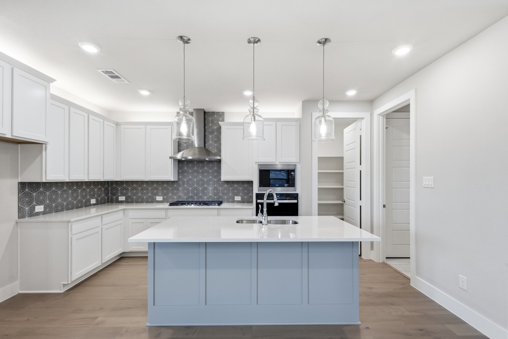 2912 Weslyan Oak Street Bedford TX 76021