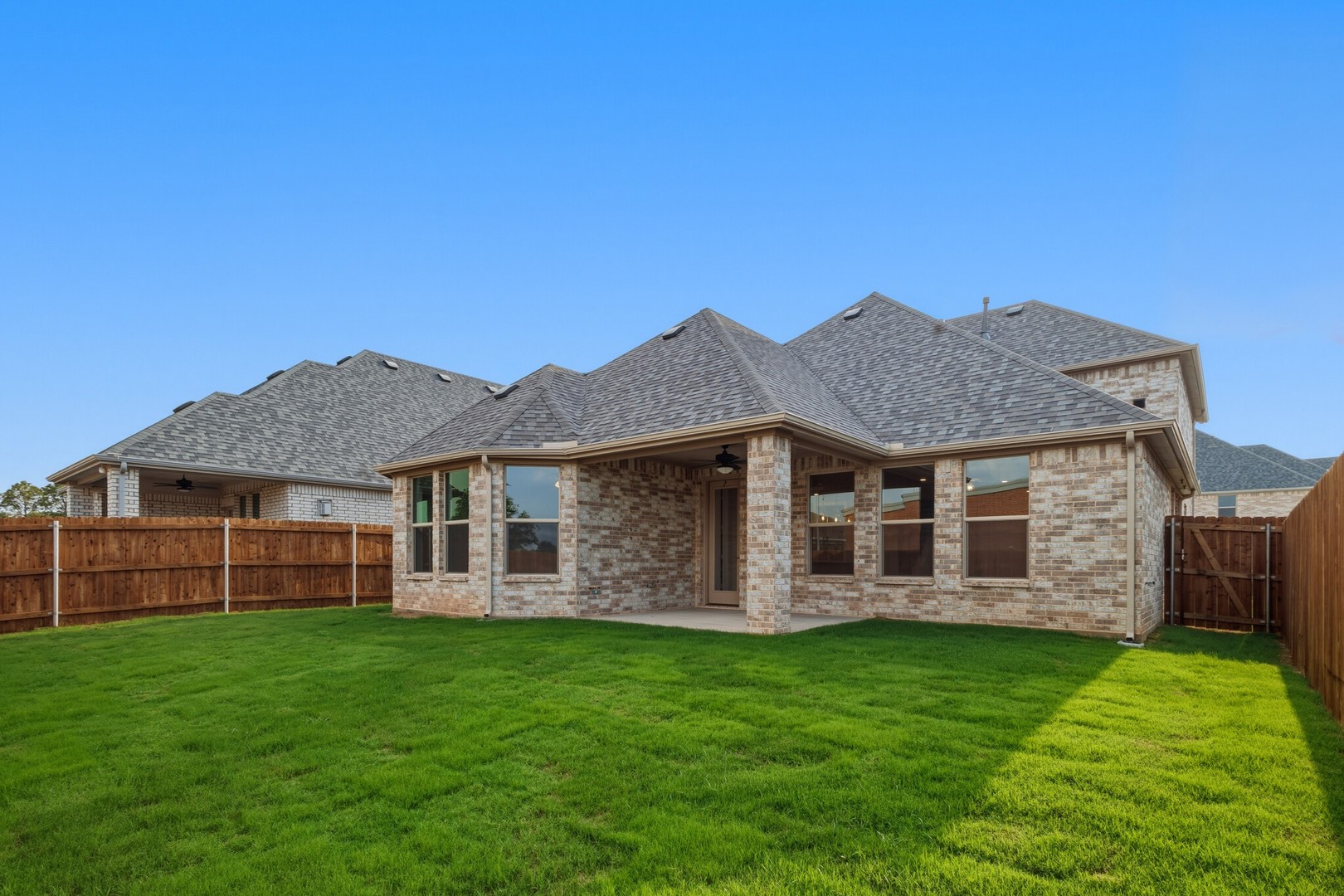 2912 Weslyan Oak Street Bedford TX 76021