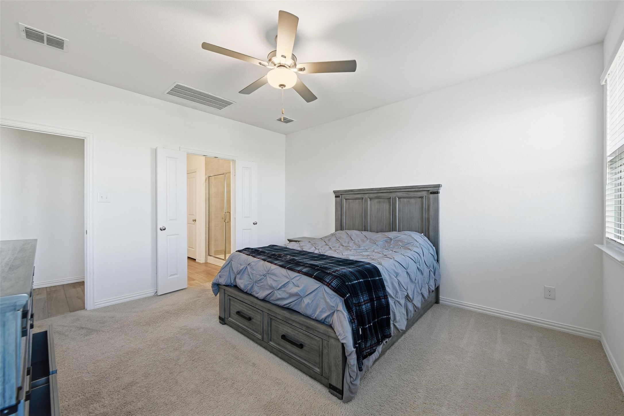 216 Post Oak Street Azle TX 76020