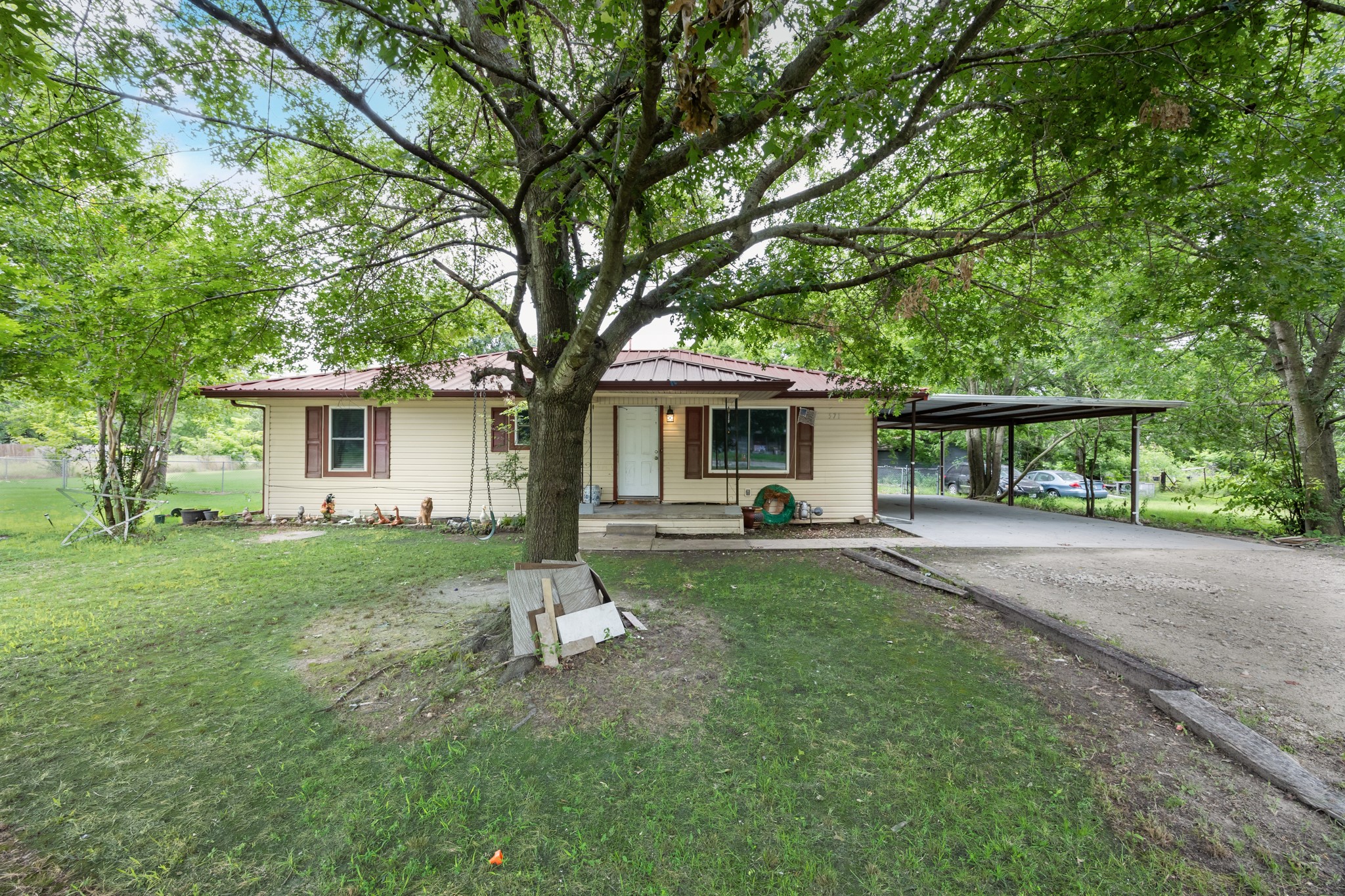 571 S 1st Street Point TX 75472