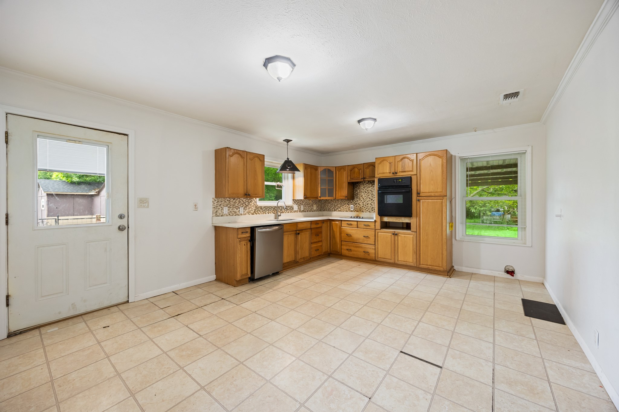 571 S 1st Street Point TX 75472