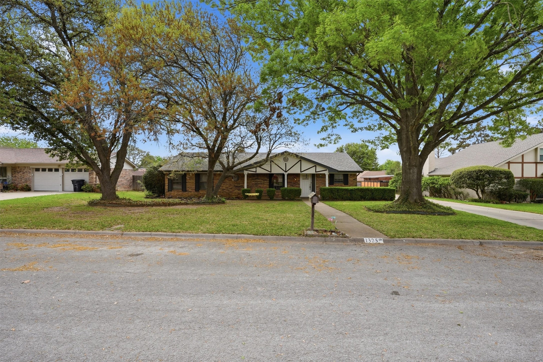 1325 Hemphill Drive Cleburne TX 76033