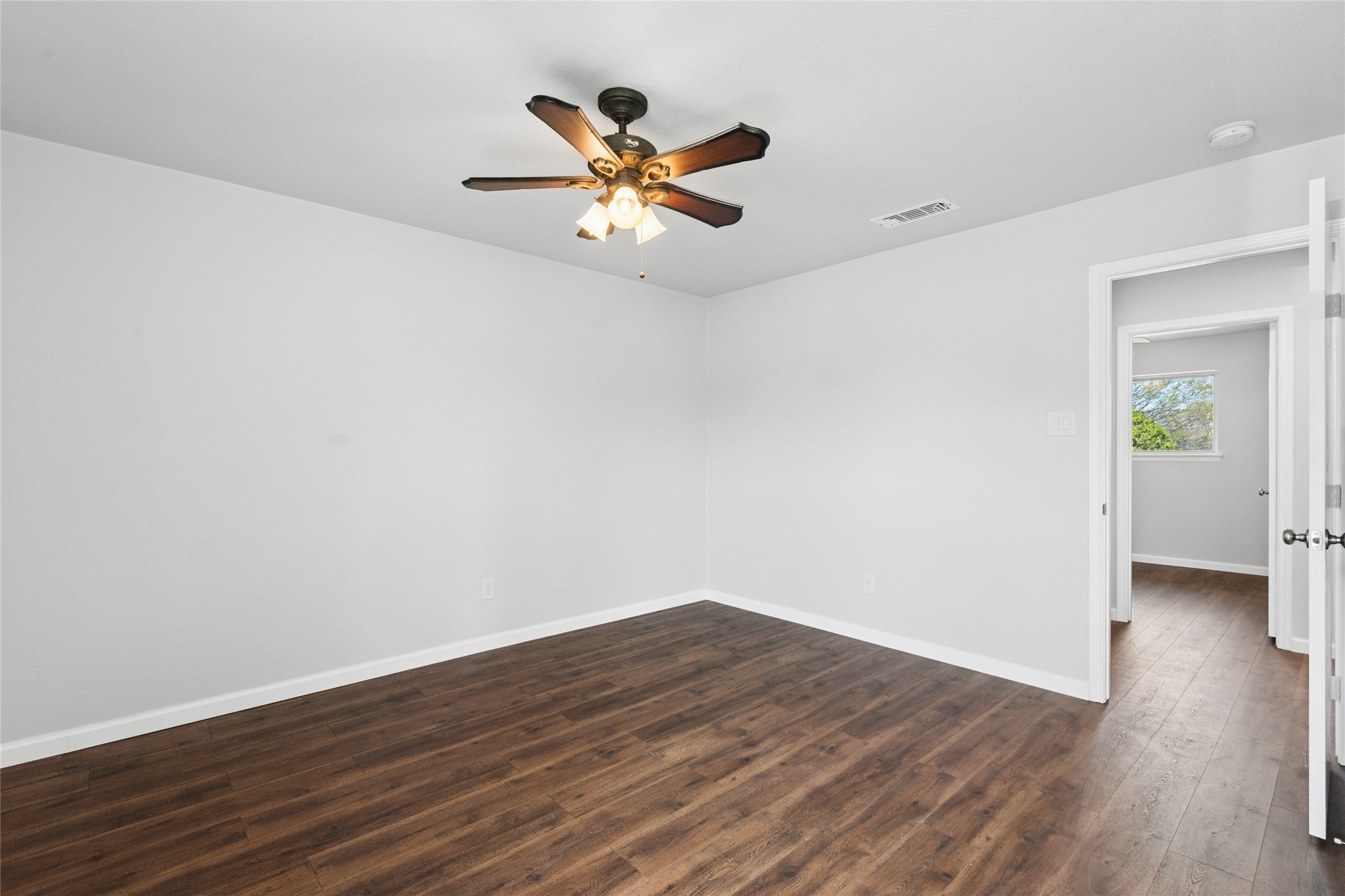701 Salsbury Circle Arlington TX 76014