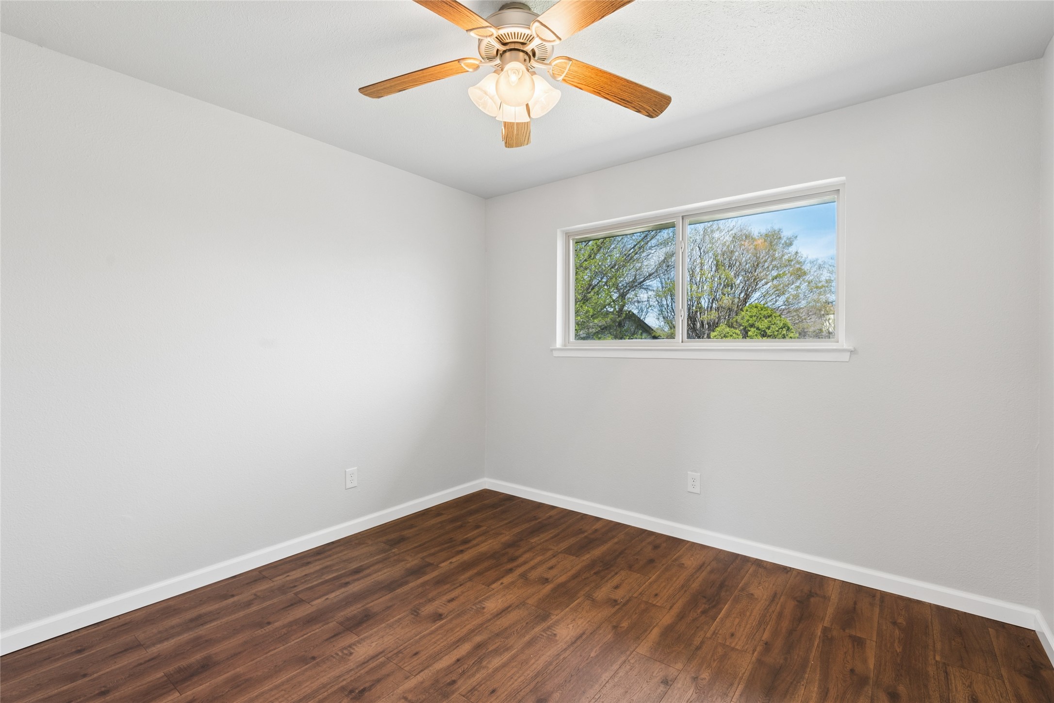 701 Salsbury Circle Arlington TX 76014